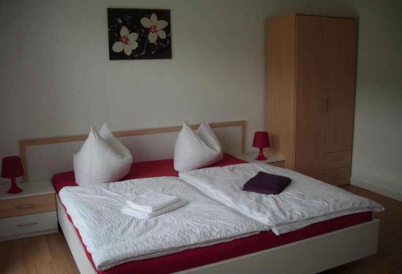 住宿加早餐 Greizer Kammhütte Gaststätte & Pension