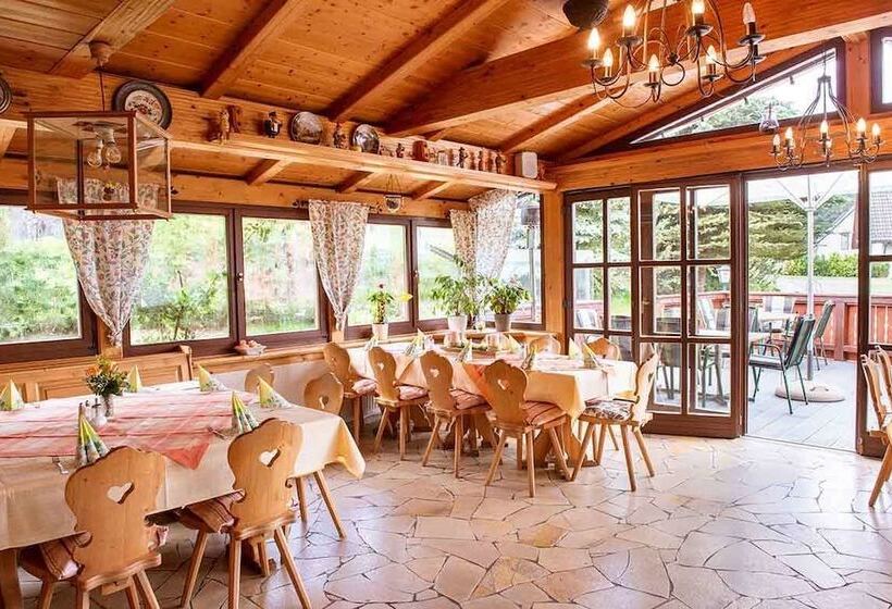 تختخواب و صبحانه Landgasthof Waldeck