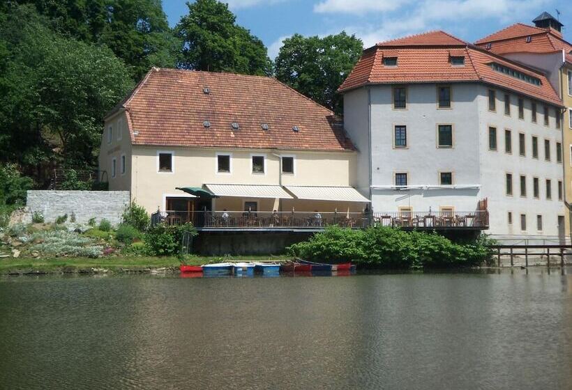 تختخواب و صبحانه Obermühle Görlitz