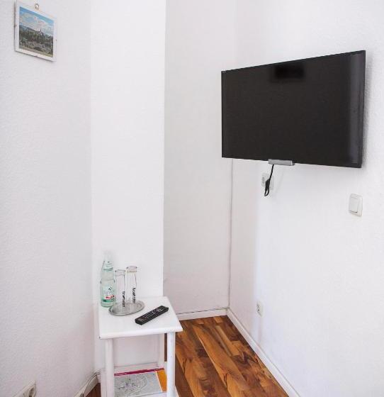 مبيت وإفطار Pension Bertha