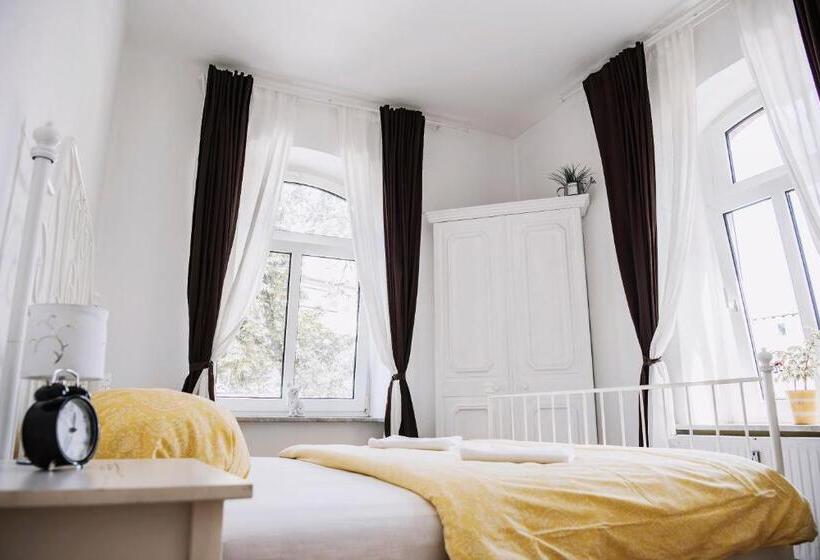 مبيت وإفطار Pension Bertha