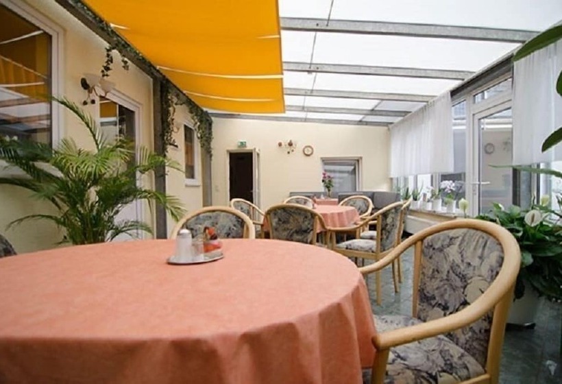 住宿加早餐  Pension Regina   Inh. Monique Kluge