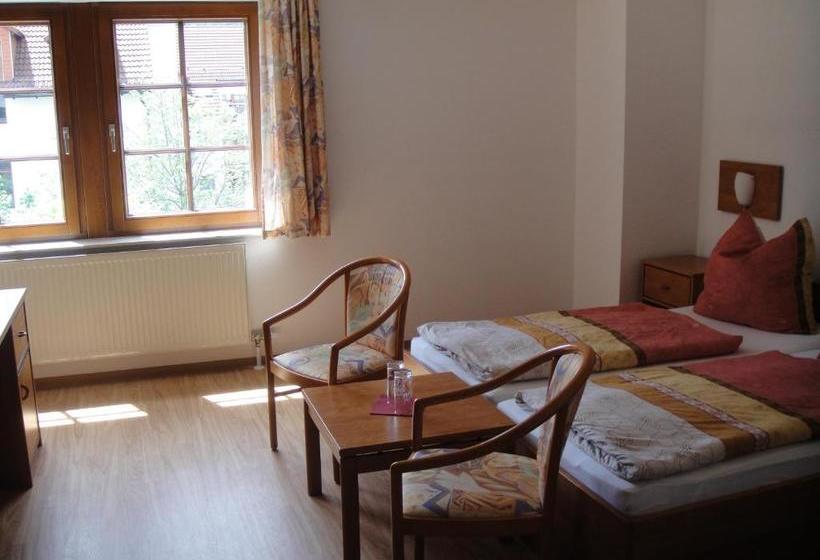 ベッドアンドブレックファースト An Der Linde