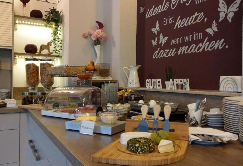 مبيت وإفطار Schlossgartenpassage