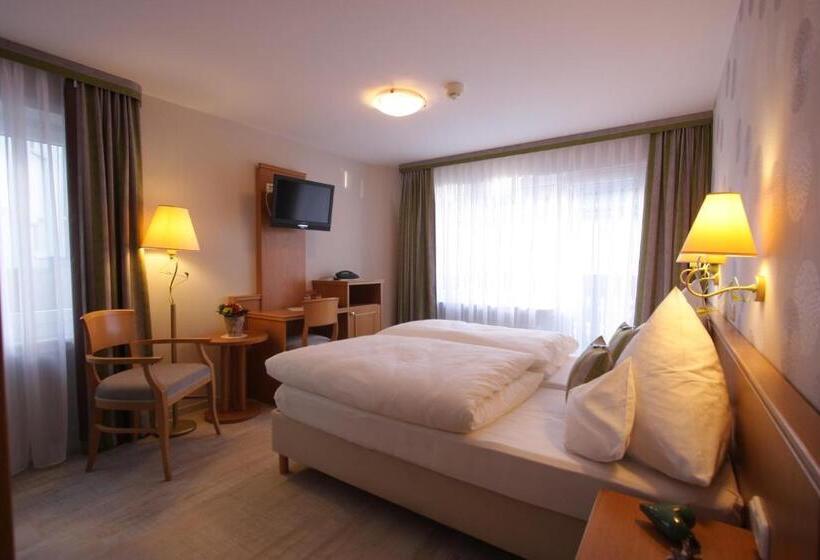 Eifel Hotel Schneider Am Maar Gmbh