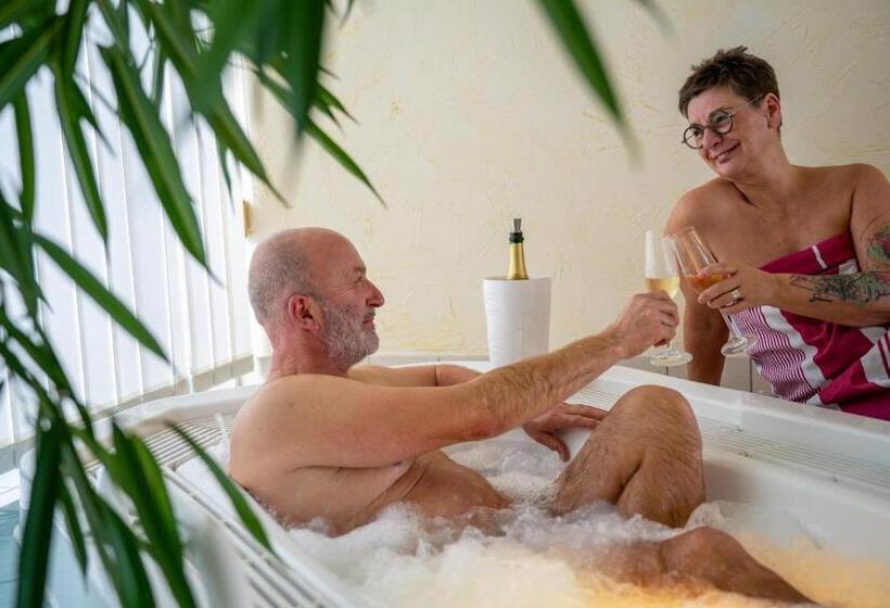 Eifel Hotel Schneider Am Maar Gmbh