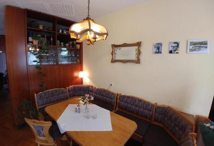 Gasthof & Hotel Zur Linde