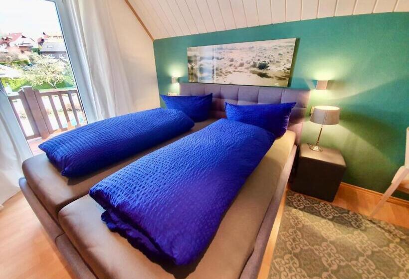 هتل Almehof Thone