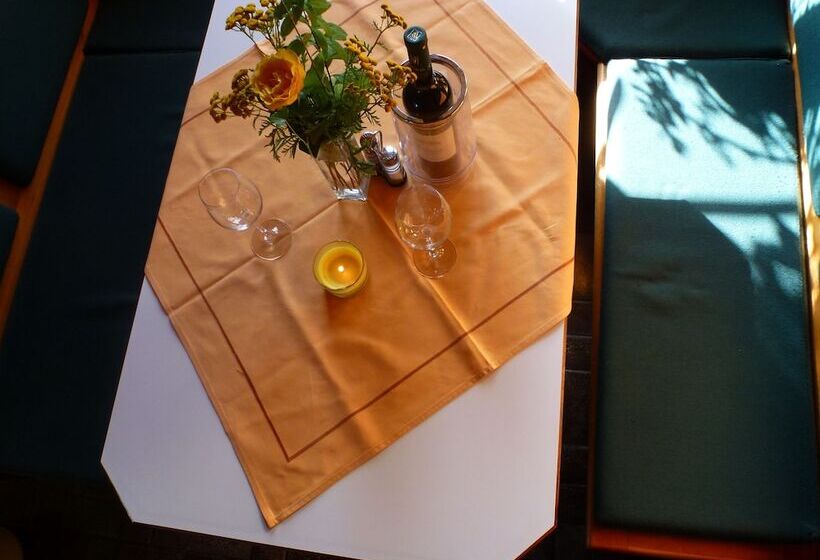 فندق Am Eisenberg