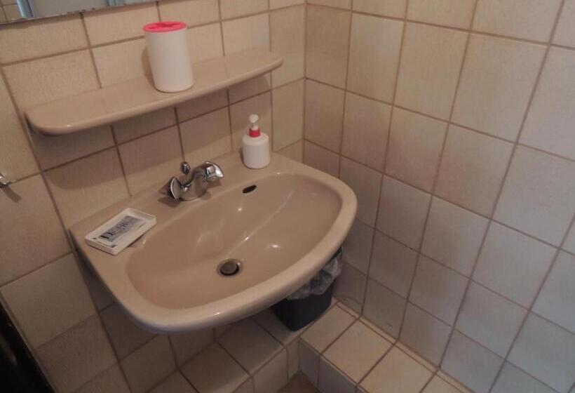 Отель Am Flughafen