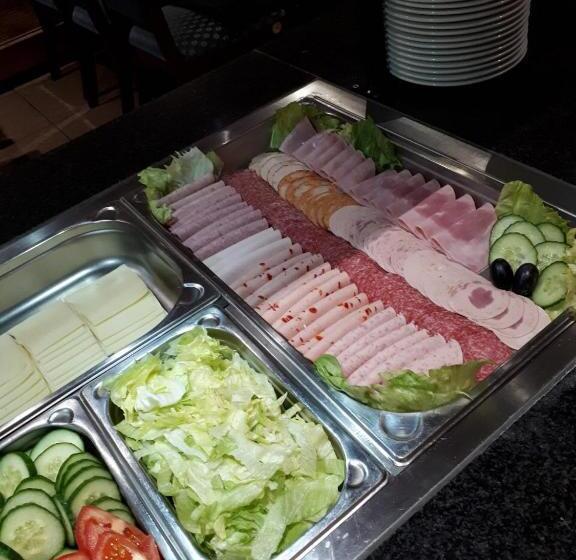 Отель Am Flughafen