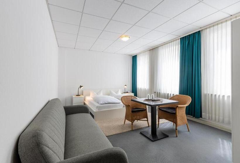 Отель Annet Garni