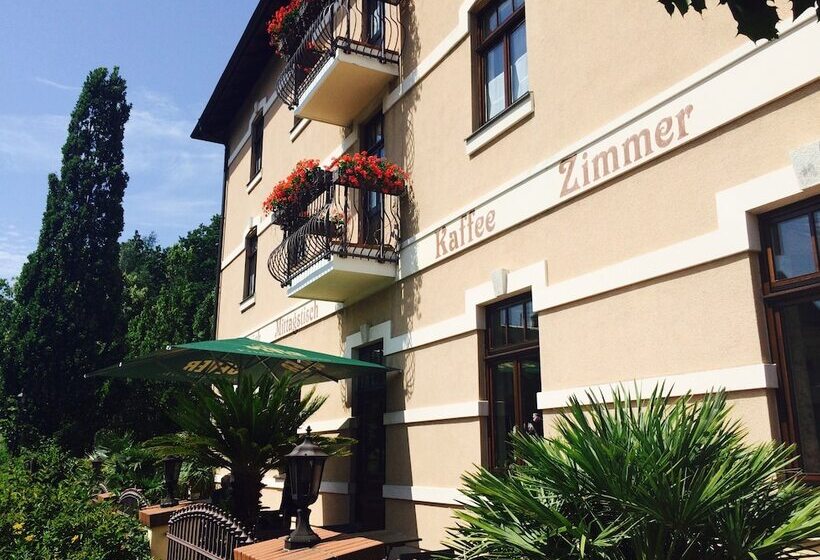 ホテル Bb Bahnhof Bertsdorf