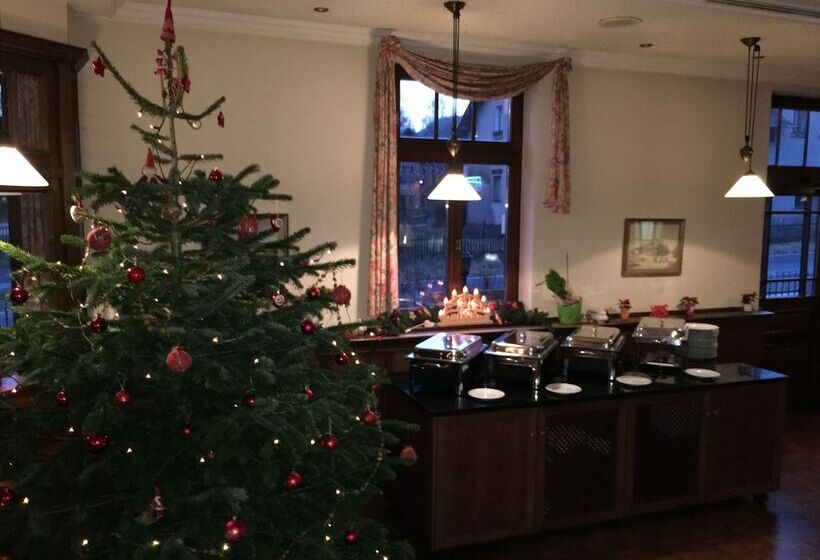 ホテル Bb Bahnhof Bertsdorf