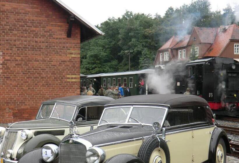 ホテル Bb Bahnhof Bertsdorf