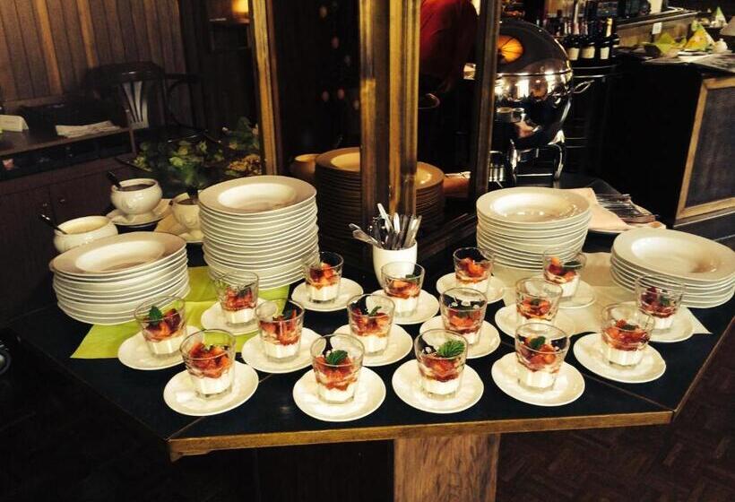 ホテル Bb Bahnhof Bertsdorf