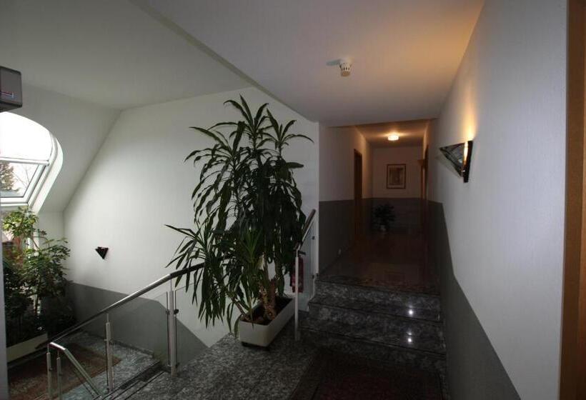 ホテル Bürgerhof