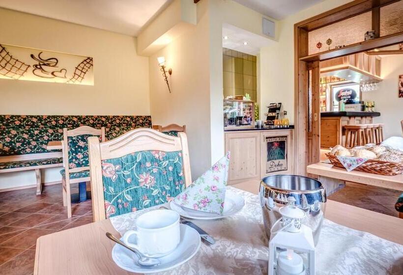 호텔 Cafe Hoyer Pension Und Appartements