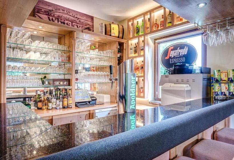 호텔 Cafe Hoyer Pension Und Appartements