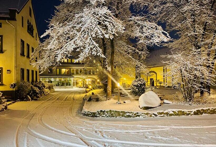 Dein Gutshof Hotel & Ferienwohnungen