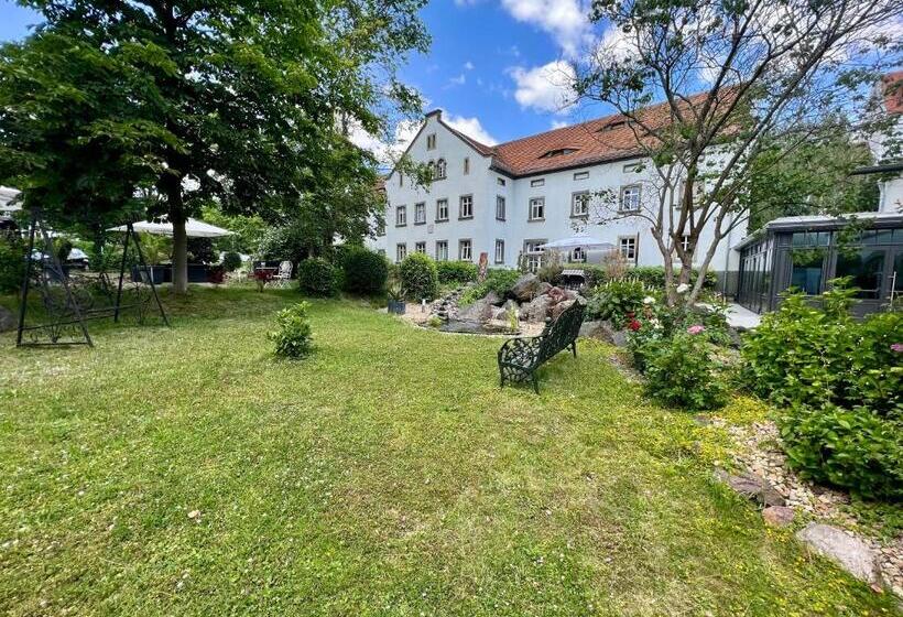 Dein Gutshof Hotel & Ferienwohnungen