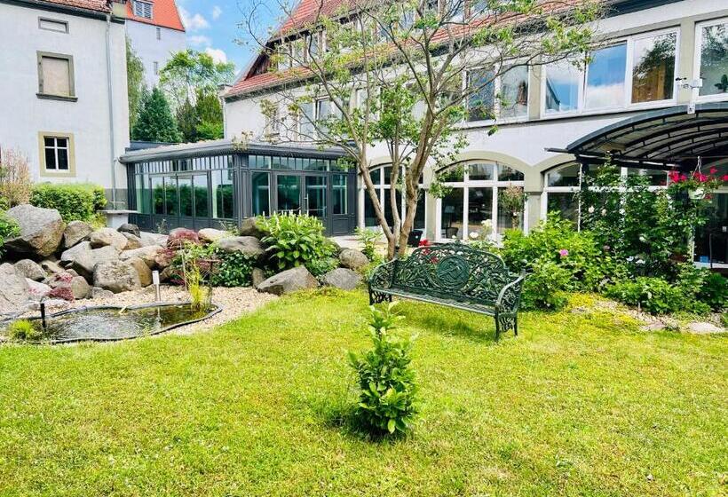 Dein Gutshof Hotel & Ferienwohnungen