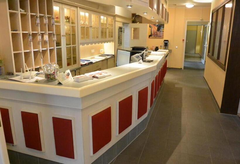 호텔 Deutsches Haus