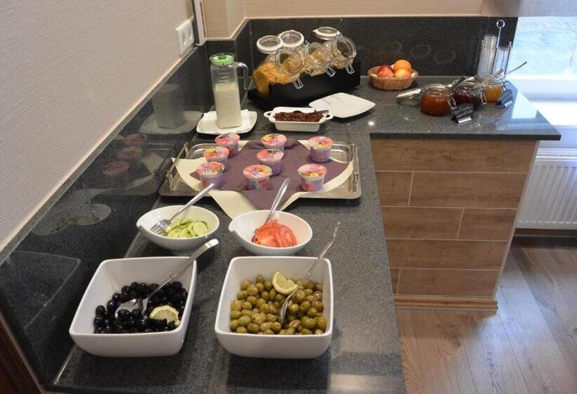 호텔 Deutsches Haus