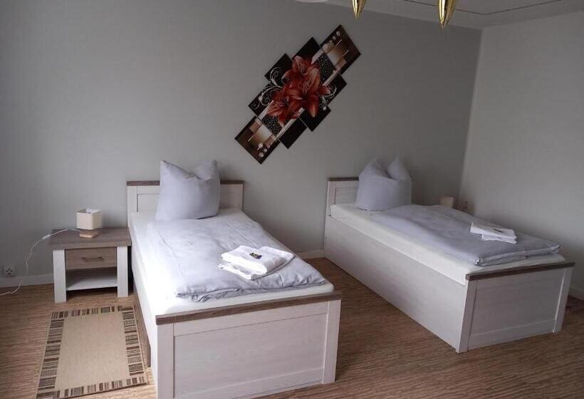 Отель Eintracht