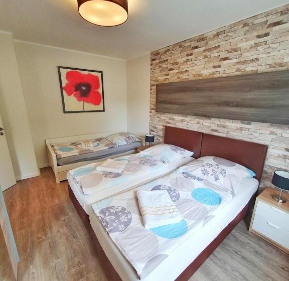 Komfort Ferienwohnungen Zwenkauer See