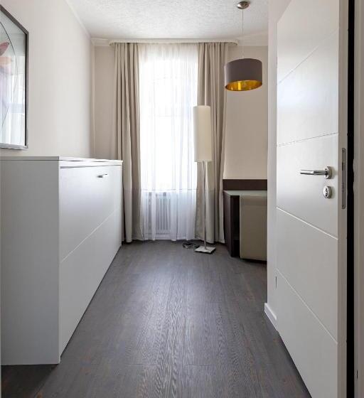 Отель Garni Am Domplatz