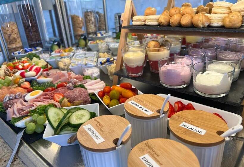 Отель Garni Am Domplatz