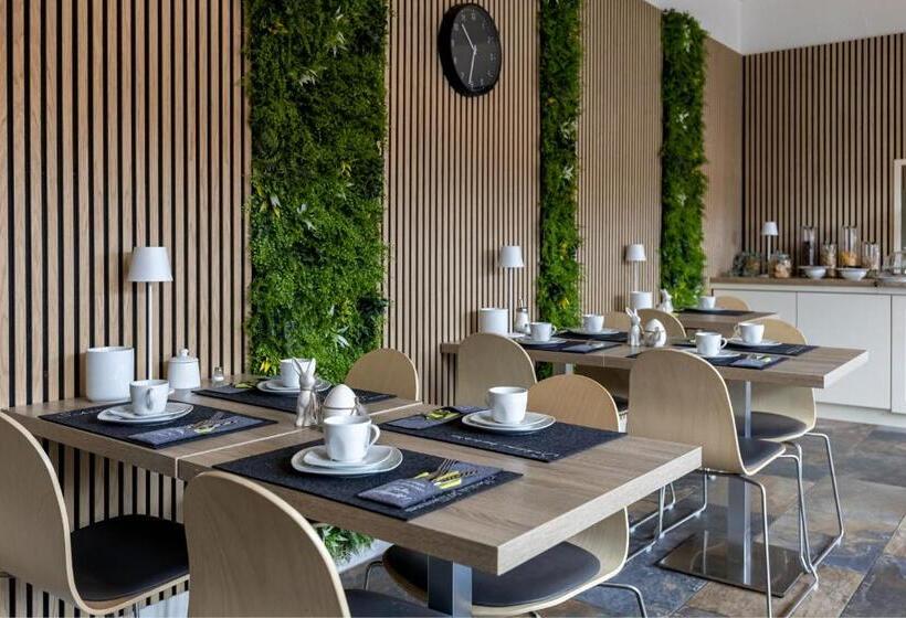 Отель Garni Am Domplatz