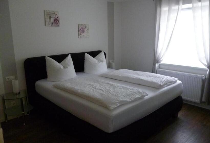 בית מלון כפרי Garni Reis