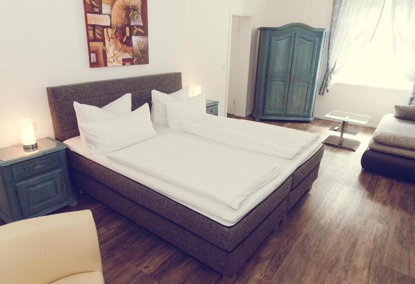 בית מלון כפרי Garni Reis