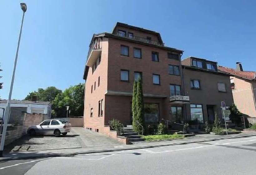 هتل Garni Schäfer