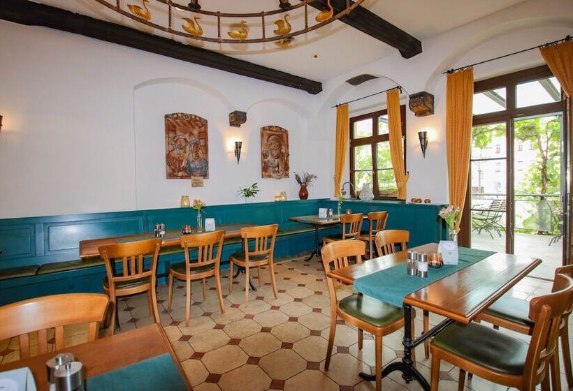 ホテル Gasthaus Zum Schwan