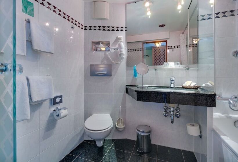 ホテル Gasthaus Zum Schwan