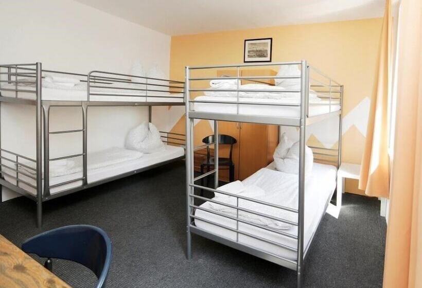 ホテル Goldener Hahn