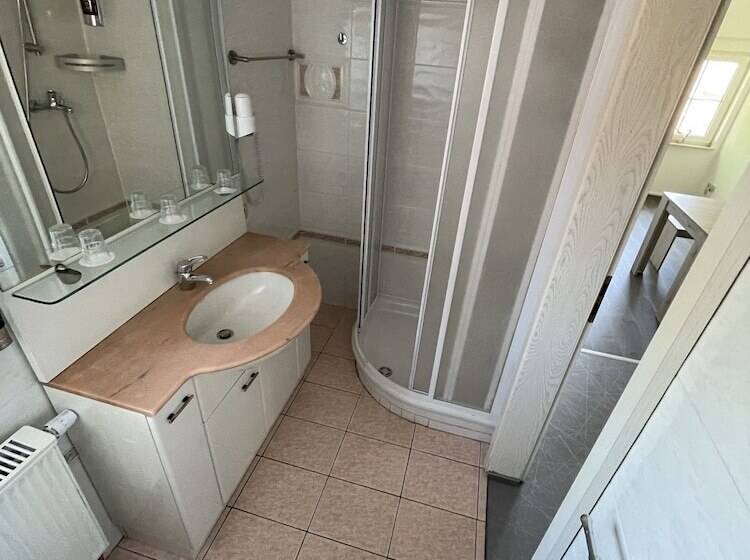 Отель Haus Hennesburg, Garni