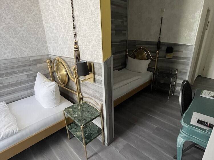 Отель Haus Hennesburg, Garni