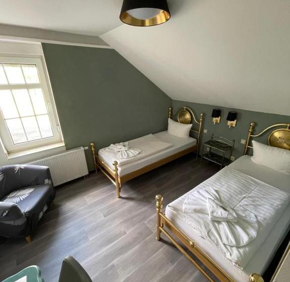 Отель Haus Hennesburg, Garni