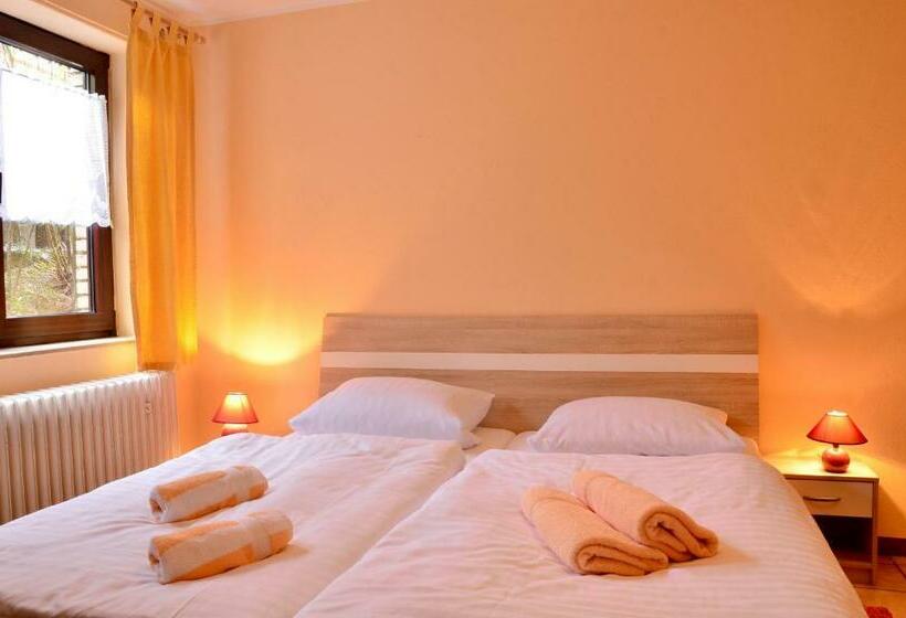 בית מלון כפרי Haus Scheuten