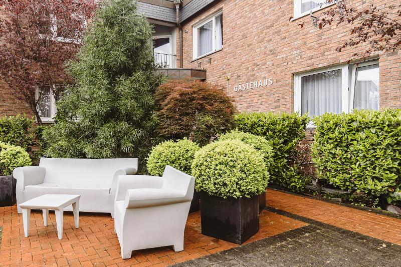 هتل &repeat Köln Airport