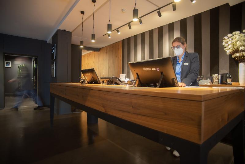 هتل &repeat Köln Airport