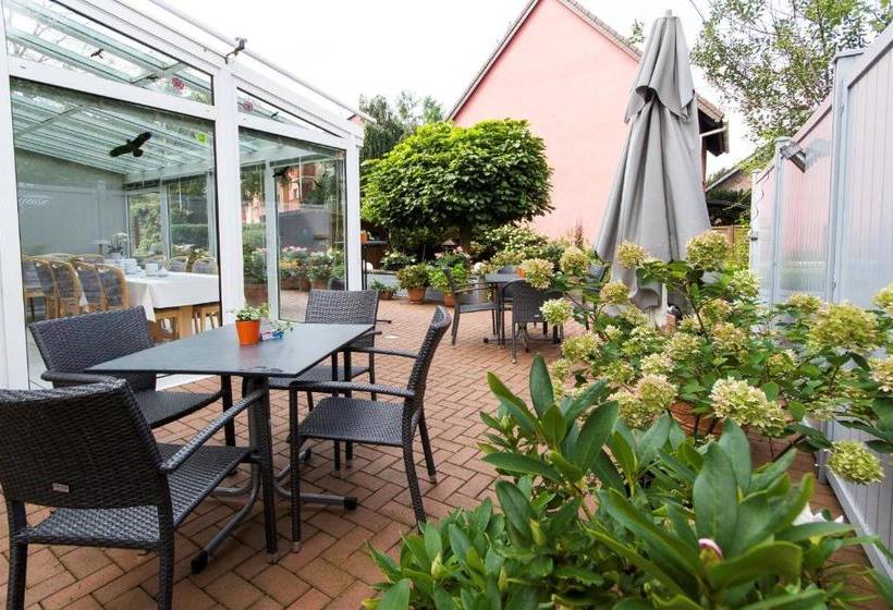 Airport Hotel Karsten