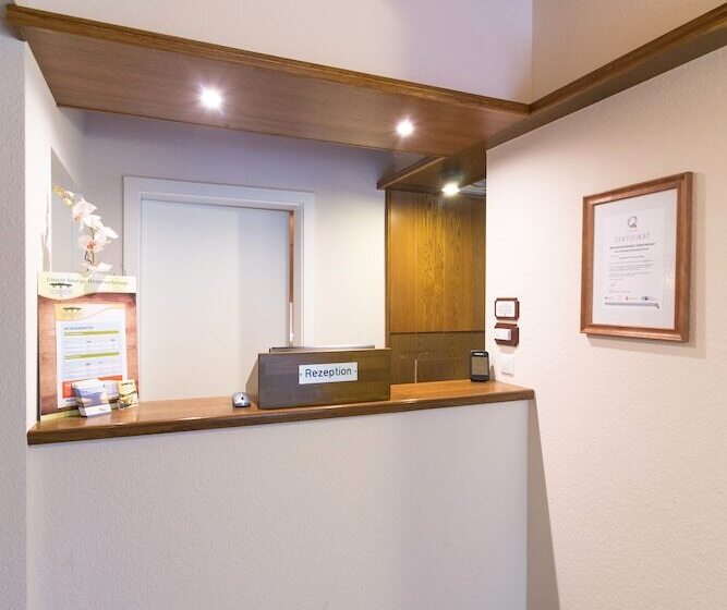 ホテル Landgasthof Zum Grünen Walde