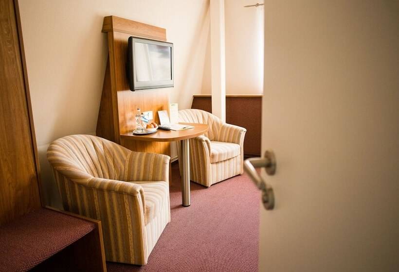 ホテル Landgasthof Zum Grünen Walde