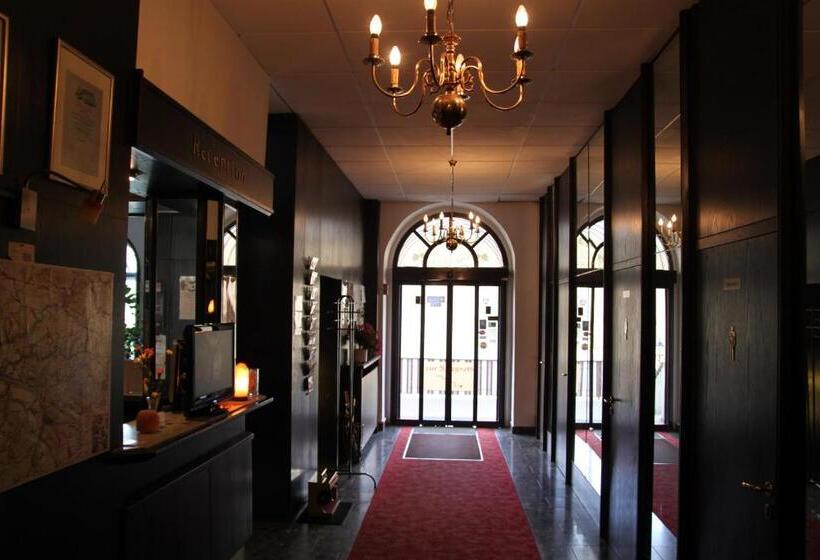 Отель Lindenhof