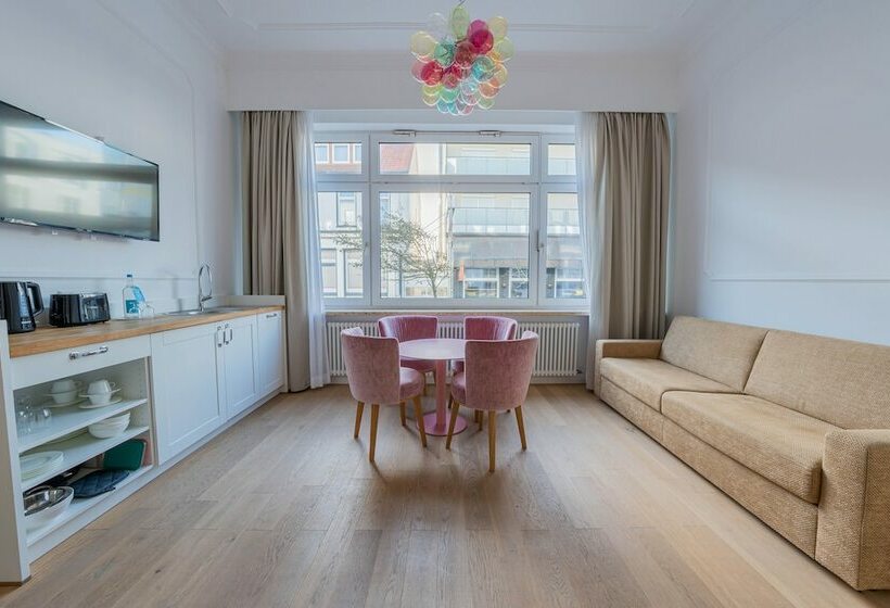 هتل Logierhaus Am Rathaus